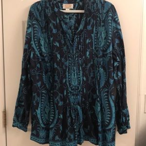 V neck, banded collar, top